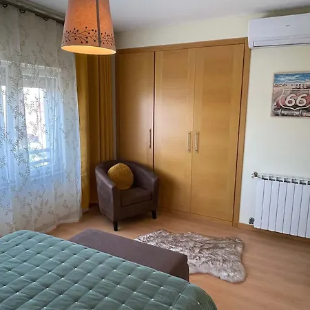 Stylish & Spacious With Balcony