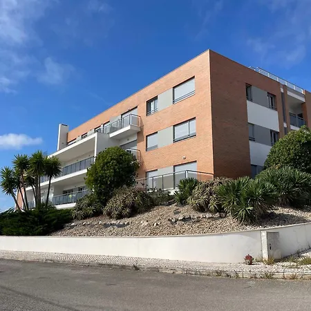 Stylish & Spacious With Balcony Lourinha (Lisbon)